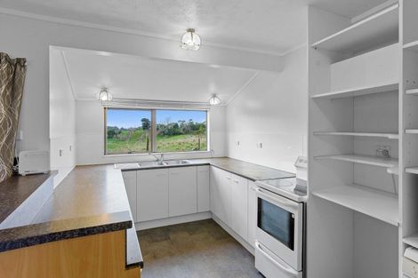Photo of property in 101 Forest Lakes Road, Otaki, 5583