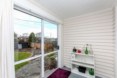 Photo of property in 12 Rawhiti Street, Vogeltown, New Plymouth, 4310