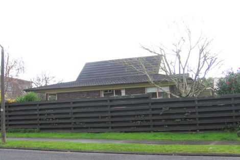 Photo of property in 1/18 Fratley Avenue, Farm Cove, Auckland, 2012
