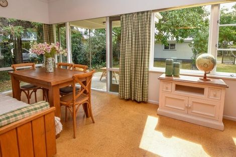 Photo of property in 50 Kent Street, Carterton, 5713