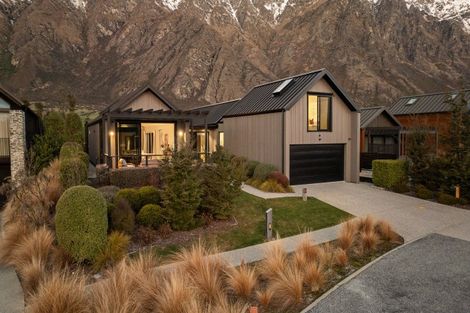 Photo of property in 33 Hackett Road, Jacks Point, Queenstown, 9371