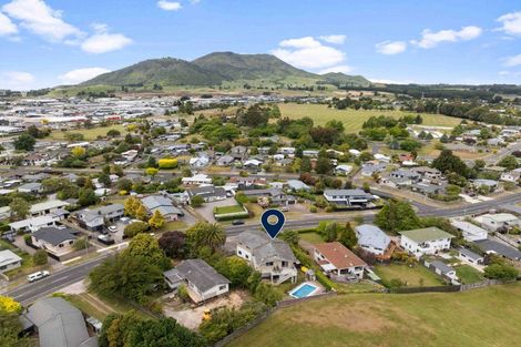 Photo of property in 91 Tamatea Road, Taupo, 3330