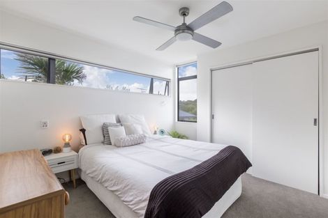 Photo of property in 1/9 Ellenbury Place, Stanmore Bay, Whangaparaoa, 0932