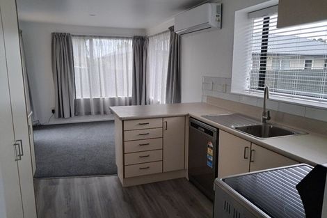 Photo of property in 4a Crofts Lane, Parklands, Christchurch, 8083