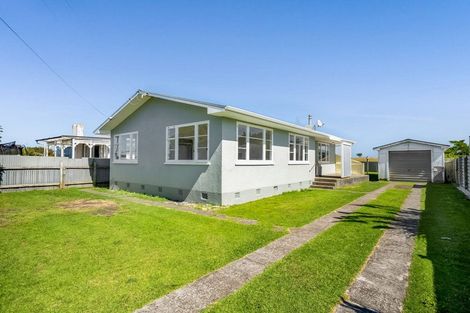 Photo of property in 7 Elizabeth Street, Patea, 4520