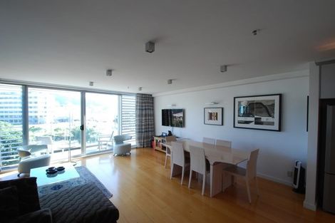 Photo of property in Aqua, 13/74 Oriental Parade, Oriental Bay, Wellington, 6011