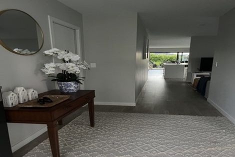 Photo of property in 35 Nobilo Road, Kumeu, 0810