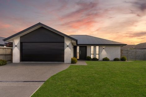 Photo of property in 60 Sandhurst Drive, Rolleston, 7615