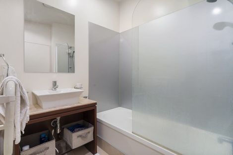 Photo of property in Habitat Apartments, 6/31 Byron Avenue, Takapuna, Auckland, 0622