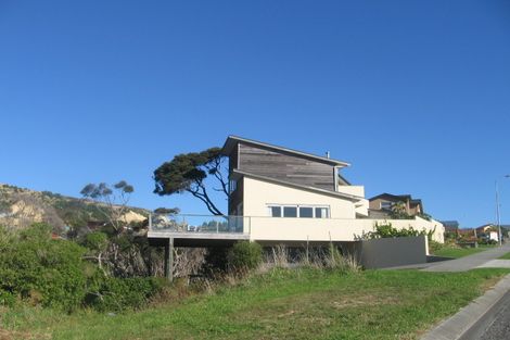 Photo of property in 41 Navigation Drive, Whitby, Porirua, 5024