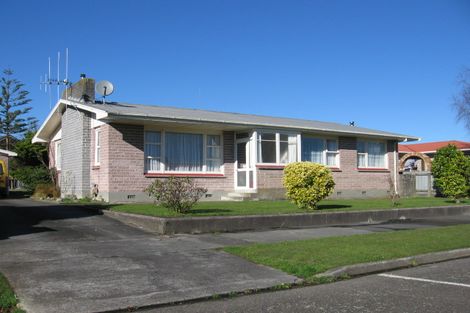 Photo of property in 20 Holdsworth Avenue, Milson, Palmerston North, 4414