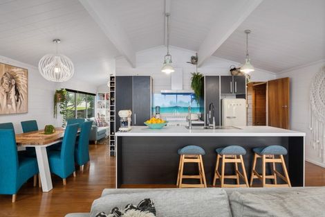 Photo of property in 37 The Crescent, Waihi Beach, 3611