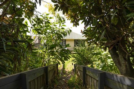 Photo of property in 77 Mould Street, Waitara, 4320