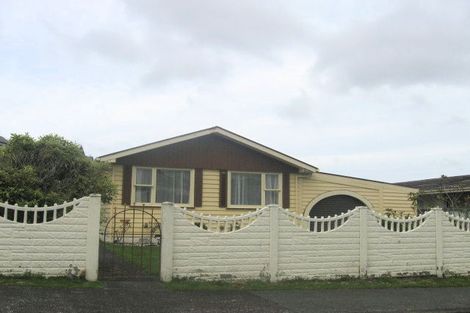 Photo of property in 6 Clematis Grove, Maungaraki, Lower Hutt, 5010