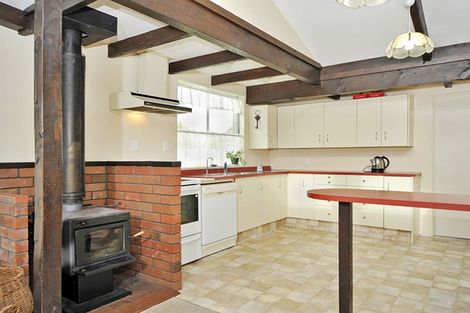 Photo of property in 3 Walnut Grove, Kelvin Grove, Palmerston North, 4414