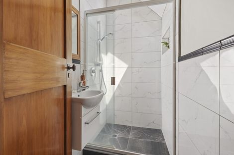 Photo of property in 25 Hawkestone Street, Thorndon, Wellington, 6011