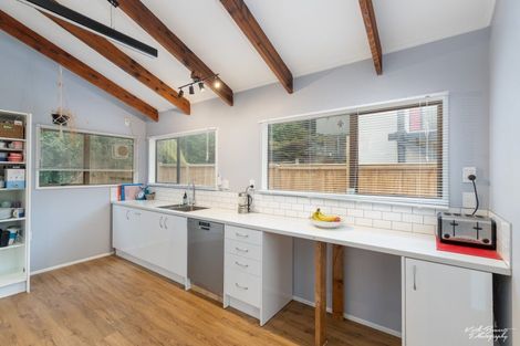 Photo of property in 456a Stokes Valley Road, Stokes Valley, Lower Hutt, 5019