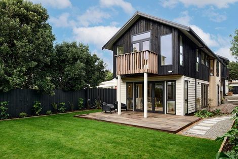 Photo of property in 37 Forres Street, Seatoun, Wellington, 6022