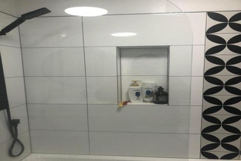 Photo of property in 10 Worcester Place, Cannons Creek, Porirua, 5024