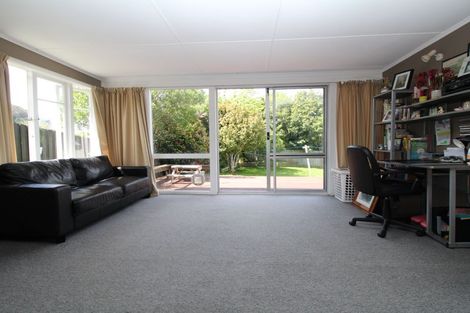 Photo of property in 27 Roosevelt Road, Western Heights, Rotorua, 3015