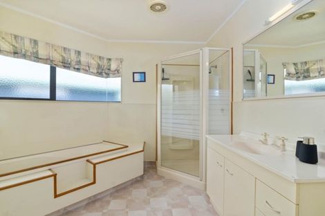 Photo of property in 11 Lynwood Place, Owhata, Rotorua, 3010