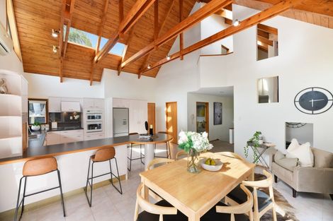 Photo of property in 5 Palmyra Way, Half Moon Bay, Auckland, 2012