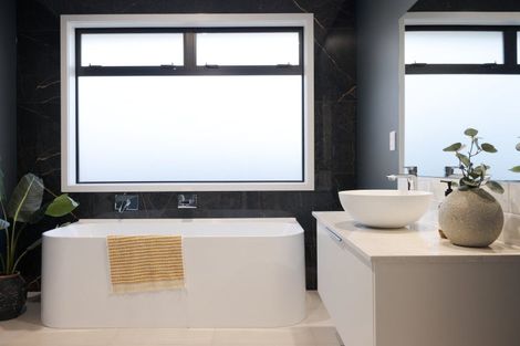 Photo of property in 52 Montiicola Drive, Papamoa Beach, Papamoa, 3118