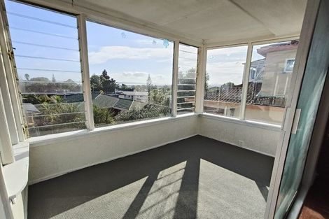 Photo of property in 14 Kokiri Street, Te Atatu South, Auckland, 0610