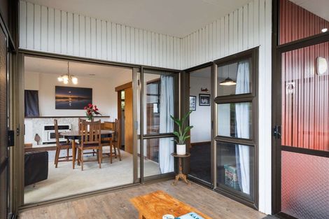 Photo of property in 15 Frimley Terrace, Waikanae Beach, Waikanae, 5036