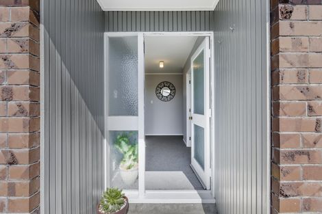 Photo of property in 1/12 Lydford Place, Glendene, Auckland, 0602