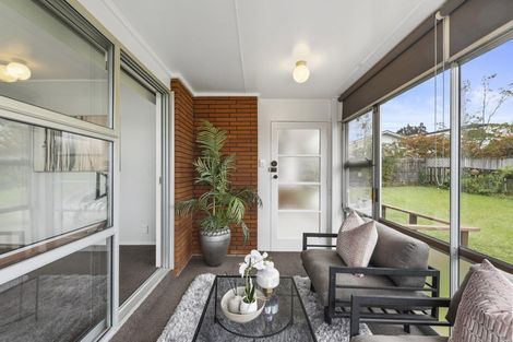 Photo of property in 2/4 Larne Avenue, Pakuranga Heights, Auckland, 2010