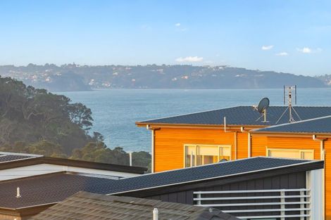 Photo of property in 21 Headland Drive, Long Bay, Auckland, 0630
