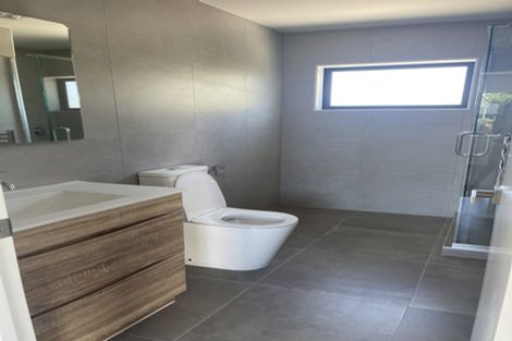 Photo of property in 28a Larne Avenue, Pakuranga Heights, Auckland, 2010