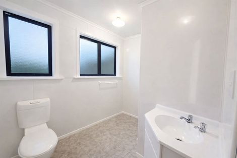 Photo of property in 185 Manutahi Road, Lepperton, New Plymouth, 4373