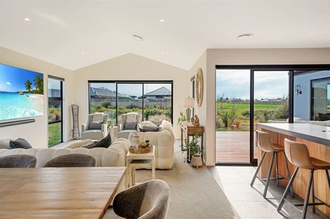 Photo of property in 17 Angus Place, Rangiora, 7400