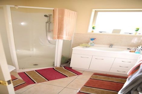 Photo of property in 47 Robin Brooke Drive, Flat Bush, Auckland, 2019