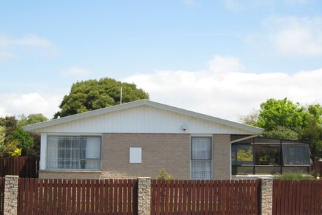 Photo of property in 30 Saint Heliers Crescent, Aranui, Christchurch, 8061