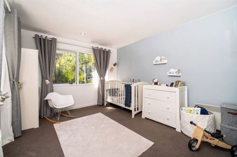 Photo of property in 2d Zion Road, Birkenhead, Auckland, 0626