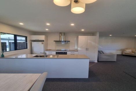 Photo of property in 6 Laly Haddon Place, Matakana, Warkworth, 0985