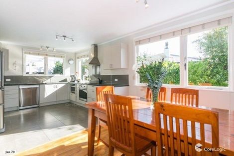 Photo of property in 11 Lipscombe Crescent, Havelock North, 4130