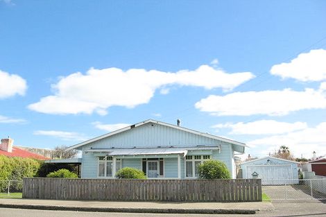 Photo of property in 10 Bowen Street, Marton, 4710