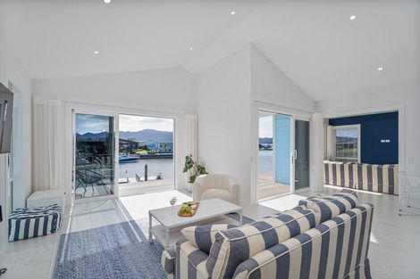 Photo of property in 17 Waitotara Way, Whitianga, 3510