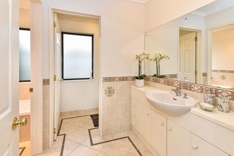 Photo of property in 7 Crannich Place, Wattle Downs, Auckland, 2103