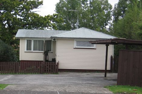 Photo of property in 90 Kelman Road, Kelston, Auckland, 0602