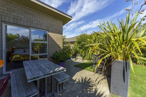 Photo of property in 3 Dunsford Close, Halswell, Christchurch, 8025