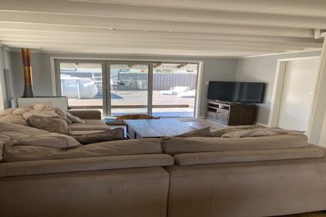 Photo of property in 44 Rotten Row, Waikuku Beach, 7473