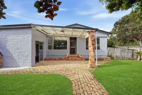 Photo of property in 49 Springs Road, Parakai, 0830