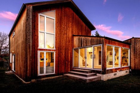 Photo of property in 2 Wineberry Lane, Wanaka, 9305