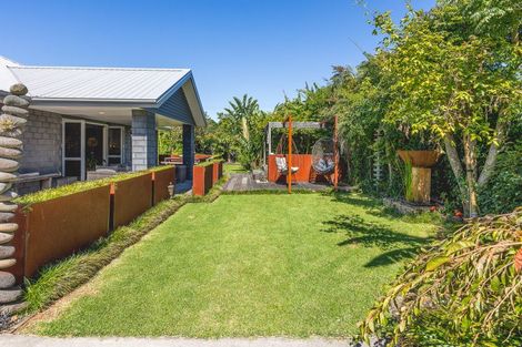 Photo of property in 10 Cooke Farm Grove, Waiwhakaiho, New Plymouth, 4312