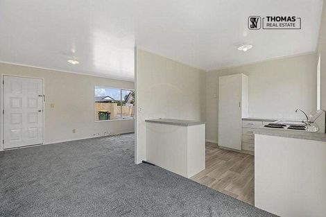 Photo of property in 2/24 Horlicks Place, Randwick Park, Auckland, 2105